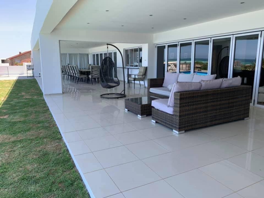 5 Bedroom Property for Sale in Jeffreys Bay Central Eastern Cape